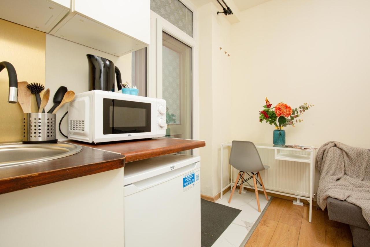 Micro Apartment Miaczynska By Noclegi Renters Varsavia Esterno foto