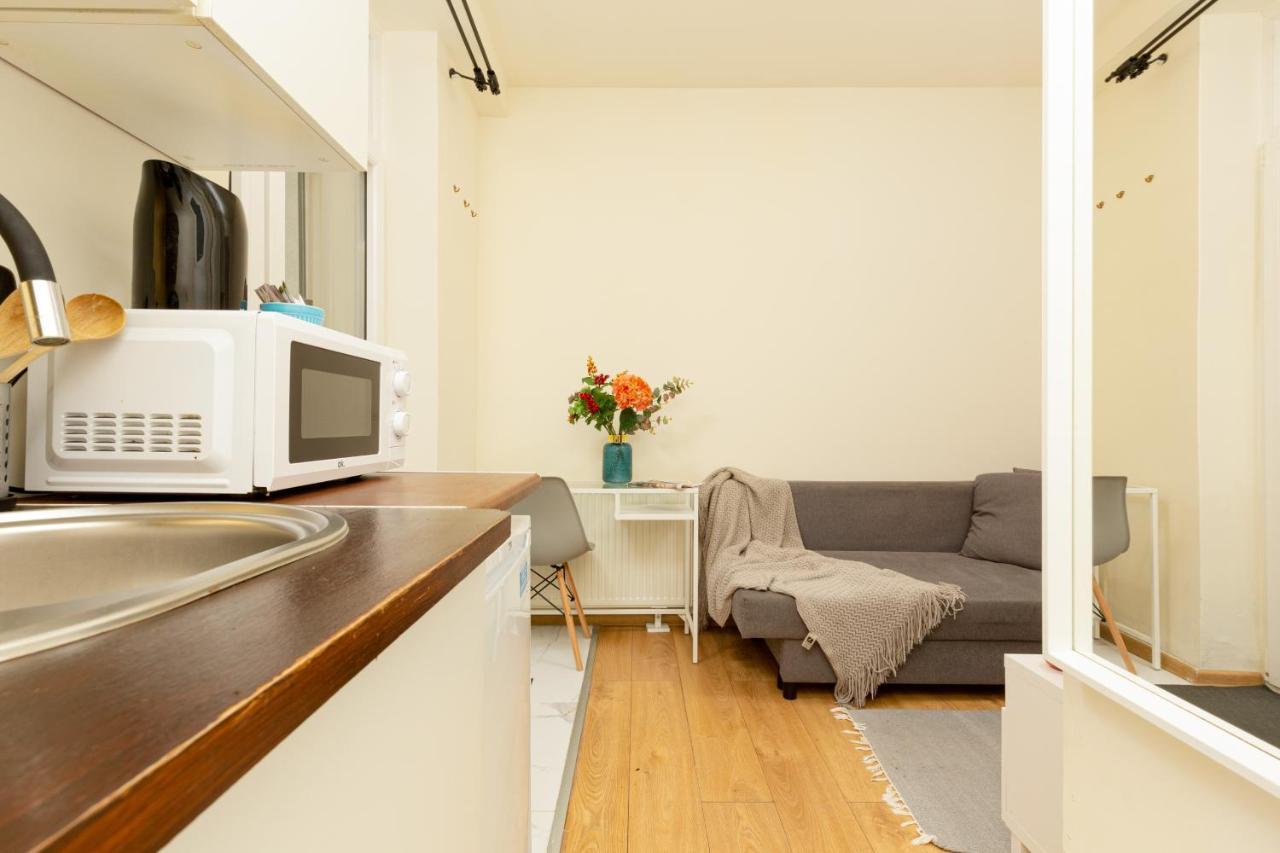 Micro Apartment Miaczynska By Noclegi Renters Varsavia Esterno foto